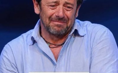 Affaire Patrick Bruel : une hôtesse de l’air l’accuse de tentative de viol après avoir été entraînée dans les WC de l’avion